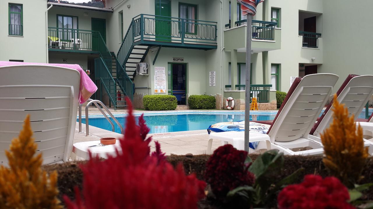 Avlu Apartments 1 İçmeler Esterno foto