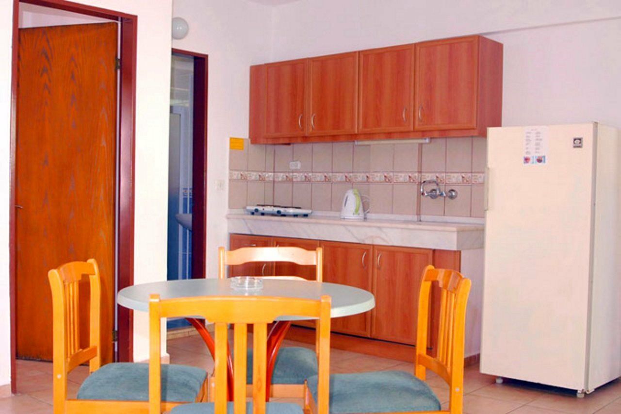 Avlu Apartments 1 İçmeler Esterno foto