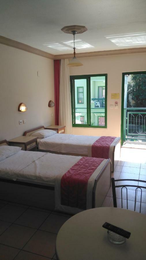 Avlu Apartments 1 İçmeler Esterno foto